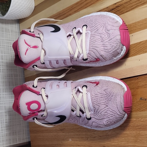 Nike KD 14, Kay Yow Pink White, Breast Cancer Awareness, Sneakers - Picture 2 of 7